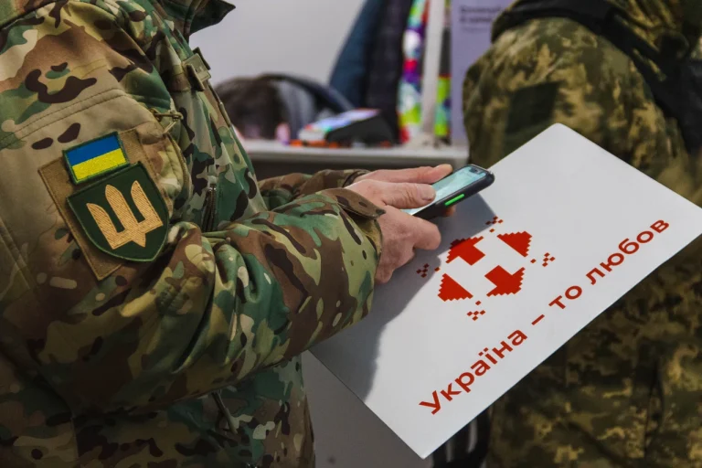 iak-vidpravyty-posylku-viiskovomu-pokrokova-instruktsiia-e695